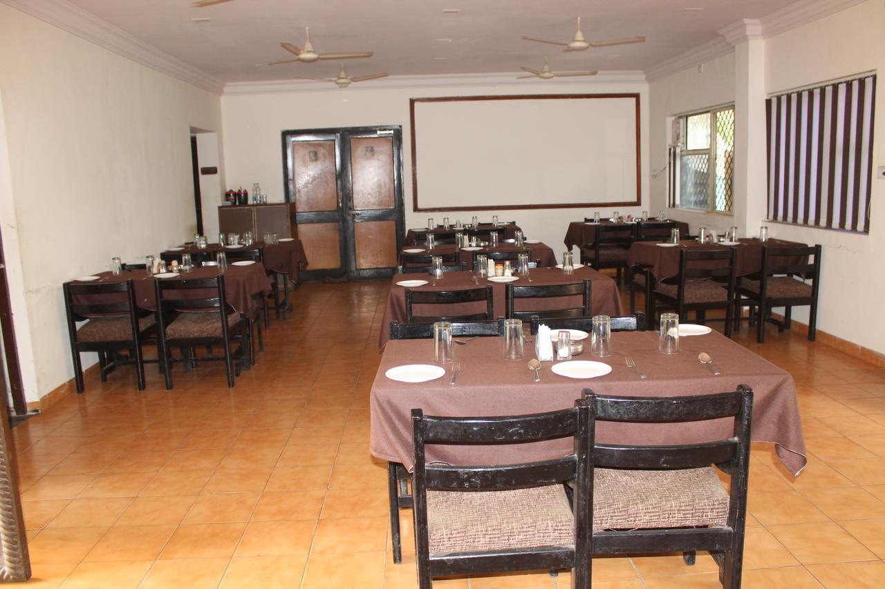 Hotel Peshwa Aurangabad  Zewnętrze zdjęcie
